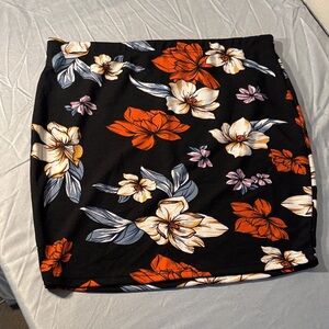 SHEIN Black Mini Skirt with Floral Design